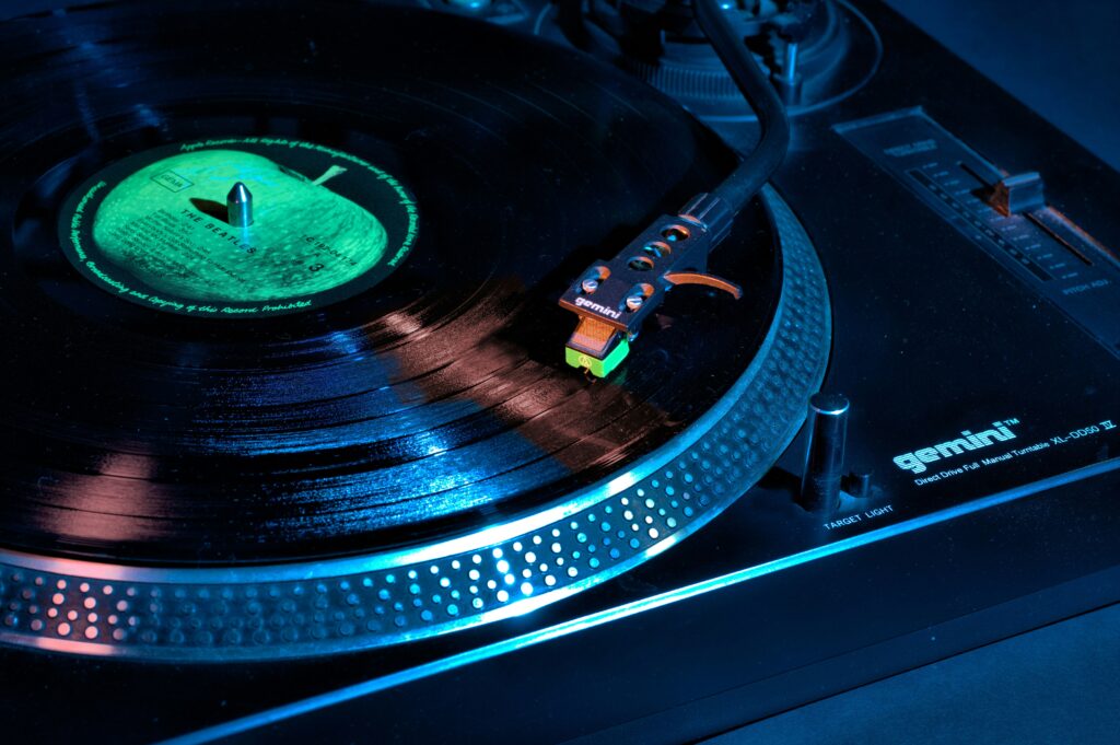 Understanding the Difference: Automatic vs. Manual Turntables